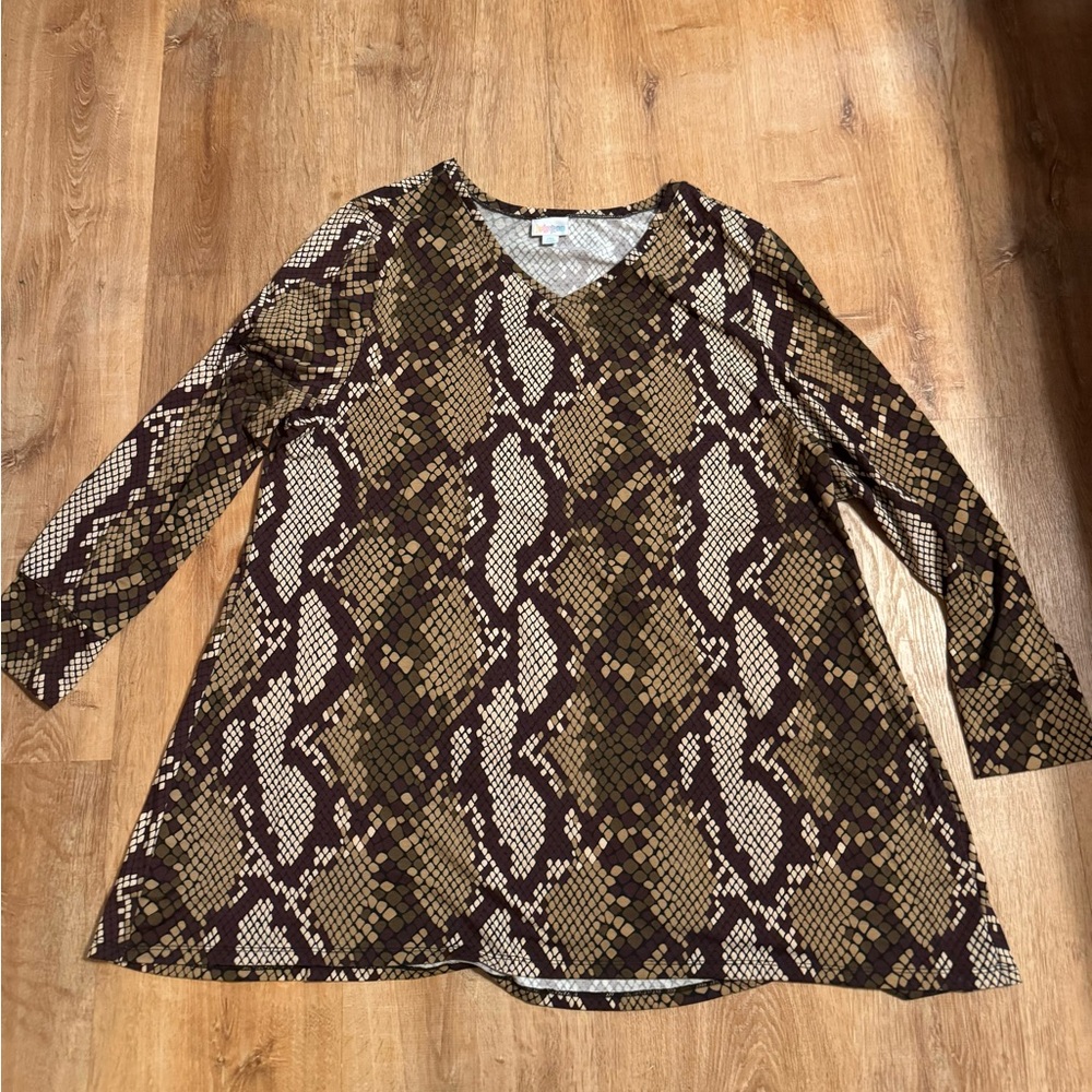 Lularoe long sleeve